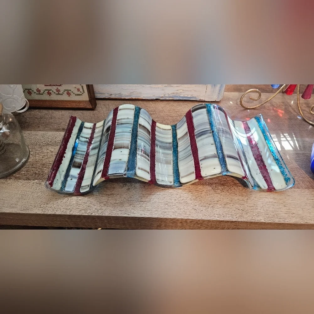 Glass Wine Bottle Holder Red, White & Blue